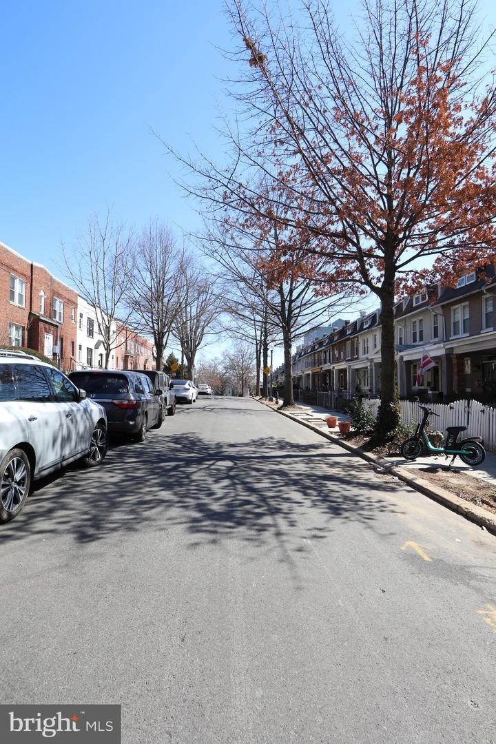 1235 OWEN PL NE, WASHINGTON, District Of Columbia 20002, 4 Bedrooms Bedrooms, ,2 BathroomsBathrooms,Residential,For sale,1235 OWEN PL NE,DCDC2231452 MLS # DCDC2231452