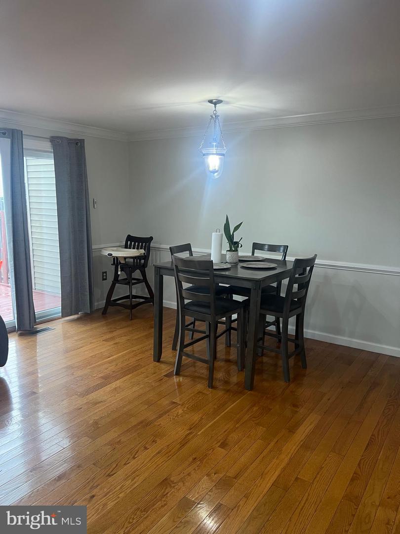 14432 FOUR CHIMNEY DR, CENTREVILLE, Virginia 20120, 3 Bedrooms Bedrooms, ,3 BathroomsBathrooms,Residential,For sale,14432 FOUR CHIMNEY DR,VAFX2278764 MLS # VAFX2278764