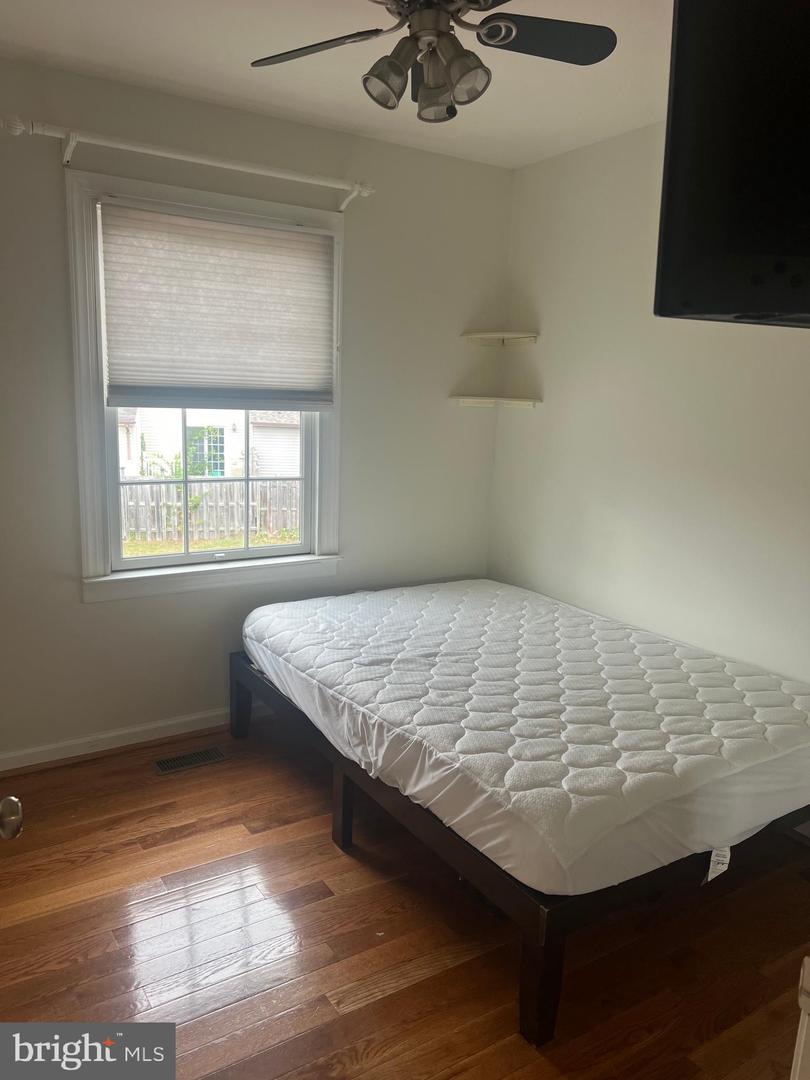 14432 FOUR CHIMNEY DR, CENTREVILLE, Virginia 20120, 3 Bedrooms Bedrooms, ,3 BathroomsBathrooms,Residential,For sale,14432 FOUR CHIMNEY DR,VAFX2278764 MLS # VAFX2278764