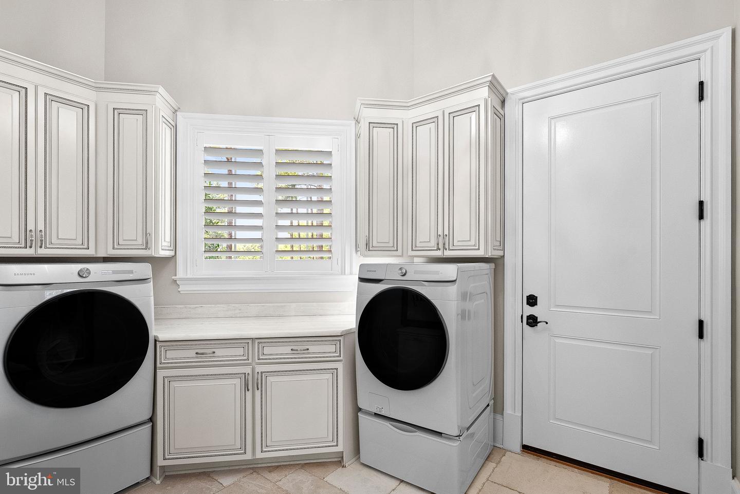 22608 CREIGHTON FARMS DR, LEESBURG, Virginia 20175, 5 Bedrooms Bedrooms, ,6 BathroomsBathrooms,Residential,For sale,22608 CREIGHTON FARMS DR,VALO2111028 MLS # VALO2111028 22608 CREIGHTON FARMS DR, LEESBURG, Virginia 20175, 5 Bedrooms Bedrooms, ,6 BathroomsBathrooms,Residential,For sale,22608 CREIGHTON FARMS DR,VALO2111028 MLS # VALO2111028