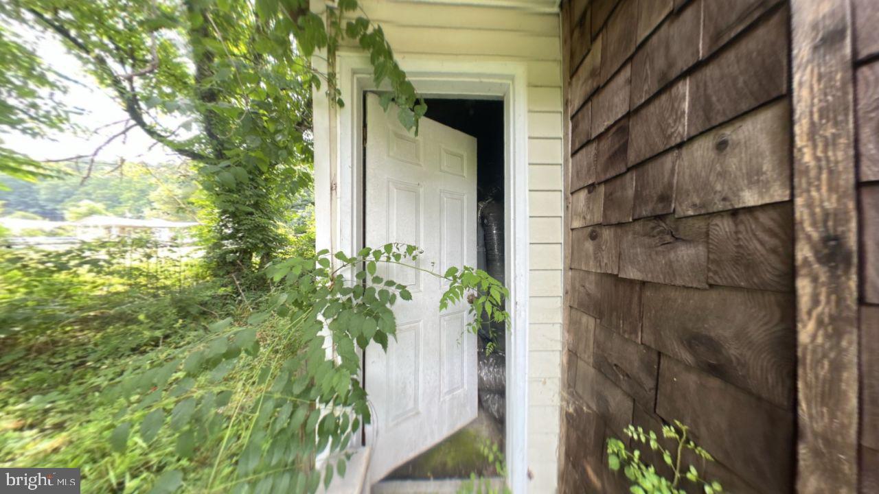 954 WOLF CREEK HWY, NARROWS, Virginia 24124, 3 Bedrooms Bedrooms, ,1 BathroomBathrooms,Residential,For sale,954 WOLF CREEK HWY,VAGI2000018 MLS # VAGI2000018 954 WOLF CREEK HWY, NARROWS, Virginia 24124, 3 Bedrooms Bedrooms, ,1 BathroomBathrooms,Residential,For sale,954 WOLF CREEK HWY,VAGI2000018 MLS # VAGI2000018