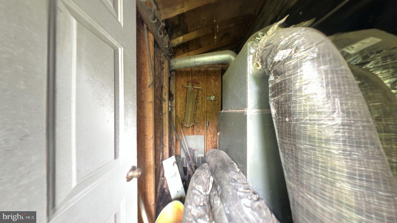 954 WOLF CREEK HWY, NARROWS, Virginia 24124, 3 Bedrooms Bedrooms, ,1 BathroomBathrooms,Residential,For sale,954 WOLF CREEK HWY,VAGI2000018 MLS # VAGI2000018 954 WOLF CREEK HWY, NARROWS, Virginia 24124, 3 Bedrooms Bedrooms, ,1 BathroomBathrooms,Residential,For sale,954 WOLF CREEK HWY,VAGI2000018 MLS # VAGI2000018