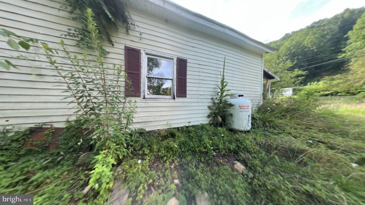 954 WOLF CREEK HWY, NARROWS, Virginia 24124, 3 Bedrooms Bedrooms, ,1 BathroomBathrooms,Residential,For sale,954 WOLF CREEK HWY,VAGI2000018 MLS # VAGI2000018 954 WOLF CREEK HWY, NARROWS, Virginia 24124, 3 Bedrooms Bedrooms, ,1 BathroomBathrooms,Residential,For sale,954 WOLF CREEK HWY,VAGI2000018 MLS # VAGI2000018