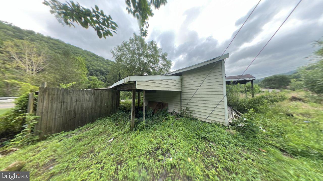 954 WOLF CREEK HWY, NARROWS, Virginia 24124, 3 Bedrooms Bedrooms, ,1 BathroomBathrooms,Residential,For sale,954 WOLF CREEK HWY,VAGI2000018 MLS # VAGI2000018 954 WOLF CREEK HWY, NARROWS, Virginia 24124, 3 Bedrooms Bedrooms, ,1 BathroomBathrooms,Residential,For sale,954 WOLF CREEK HWY,VAGI2000018 MLS # VAGI2000018
