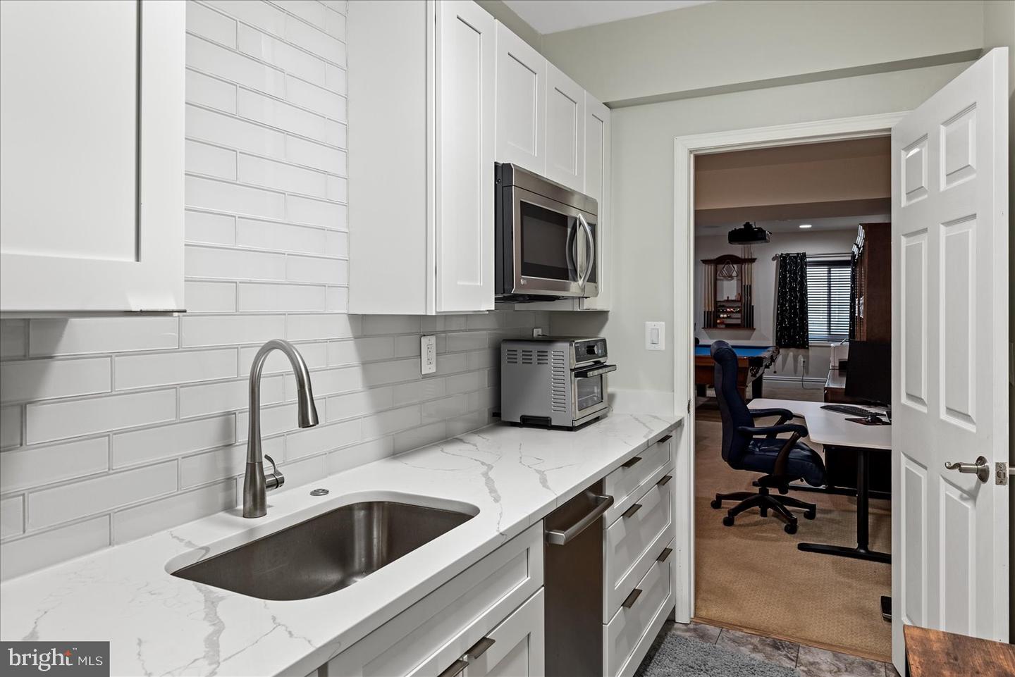 23052 SUNBURY ST, ASHBURN, Virginia 20148, 3 Bedrooms Bedrooms, ,3 BathroomsBathrooms,Residential,For sale,23052 SUNBURY ST,VALO2104040 MLS # VALO2104040