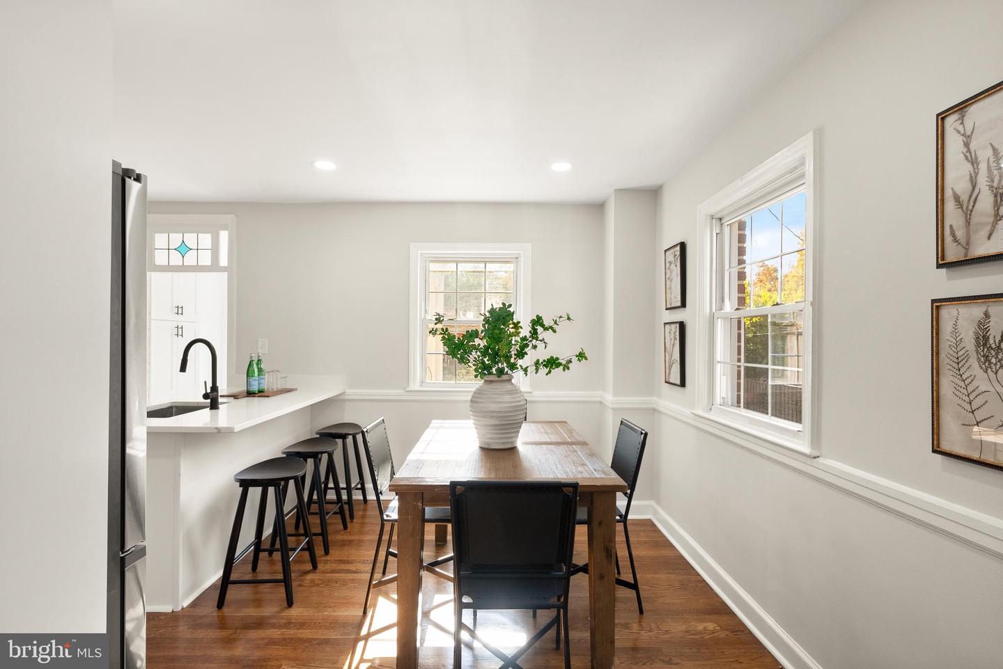 3726 3RD ST S, ARLINGTON, Virginia 22204, 2 Bedrooms Bedrooms, ,1 BathroomBathrooms,Residential,For sale,3726 3RD ST S,VAAR2063178 MLS # VAAR2063178