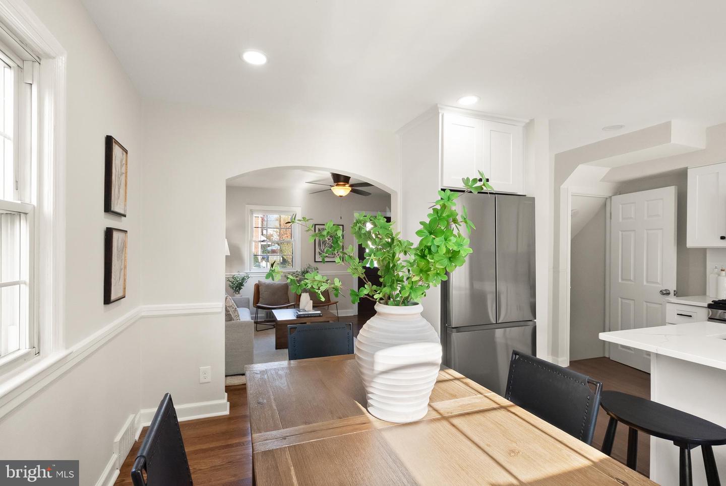 3726 3RD ST S, ARLINGTON, Virginia 22204, 2 Bedrooms Bedrooms, ,1 BathroomBathrooms,Residential,For sale,3726 3RD ST S,VAAR2063178 MLS # VAAR2063178