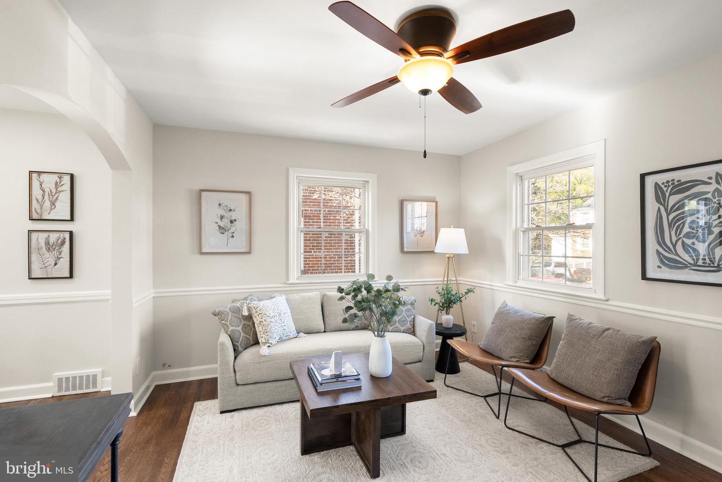 3726 3RD ST S, ARLINGTON, Virginia 22204, 2 Bedrooms Bedrooms, ,1 BathroomBathrooms,Residential,For sale,3726 3RD ST S,VAAR2063178 MLS # VAAR2063178