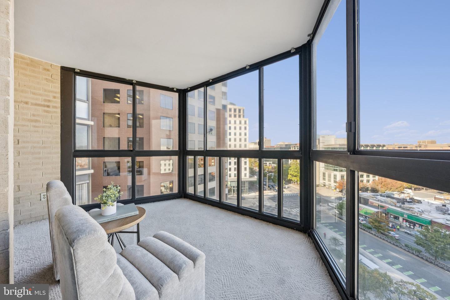 900 N STAFFORD ST #915, ARLINGTON, Virginia 22203, 2 Bedrooms Bedrooms, ,2 BathroomsBathrooms,Residential,For sale,900 N STAFFORD ST #915,VAAR2064150 MLS # VAAR2064150