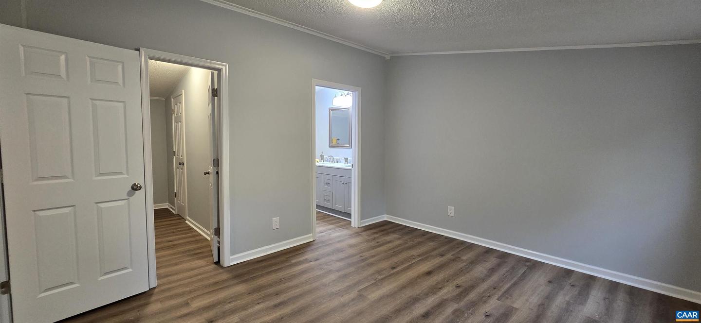 599 BEALS LN, SCOTTSVILLE, Virginia 24590, 4 Bedrooms Bedrooms, ,2 BathroomsBathrooms,Residential,For sale,599 BEALS LN,669605 MLS # 669605 599 BEALS LN, SCOTTSVILLE, Virginia 24590, 4 Bedrooms Bedrooms, ,2 BathroomsBathrooms,Residential,For sale,599 BEALS LN,669605 MLS # 669605