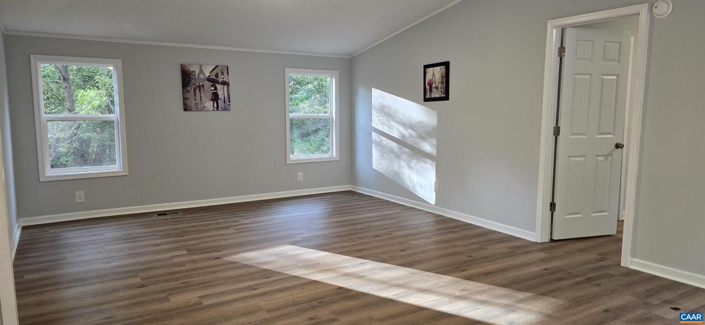 599 BEALS LN, SCOTTSVILLE, Virginia 24590, 4 Bedrooms Bedrooms, ,2 BathroomsBathrooms,Residential,For sale,599 BEALS LN,669605 MLS # 669605 599 BEALS LN, SCOTTSVILLE, Virginia 24590, 4 Bedrooms Bedrooms, ,2 BathroomsBathrooms,Residential,For sale,599 BEALS LN,669605 MLS # 669605