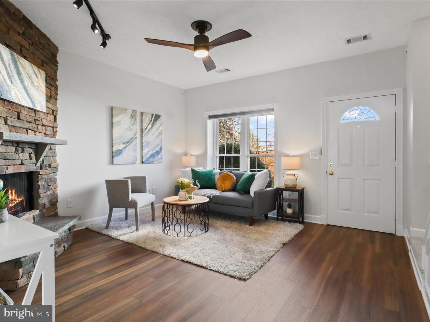 7250 PARSONS CT, ALEXANDRIA, Virginia 22306, 2 Bedrooms Bedrooms, ,1 BathroomBathrooms,Residential,For sale,7250 PARSONS CT,VAFX2273058 MLS # VAFX2273058