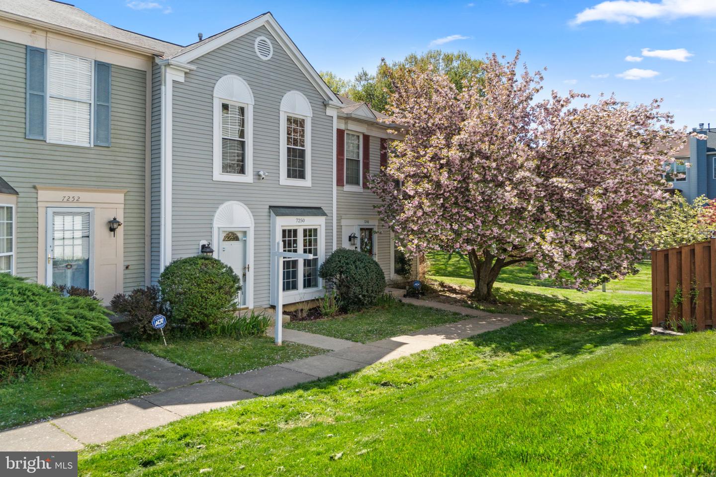 7250 PARSONS CT, ALEXANDRIA, Virginia 22306, 2 Bedrooms Bedrooms, ,1 BathroomBathrooms,Residential,For sale,7250 PARSONS CT,VAFX2273058 MLS # VAFX2273058