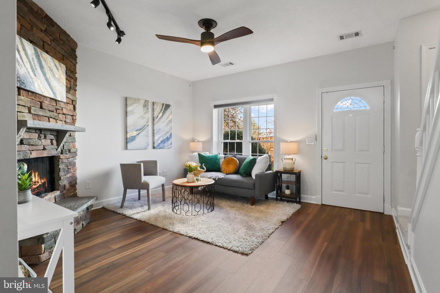 7250 PARSONS CT, ALEXANDRIA, Virginia 22306, 2 Bedrooms Bedrooms, ,1 BathroomBathrooms,Residential,For sale,7250 PARSONS CT,VAFX2273058 MLS # VAFX2273058