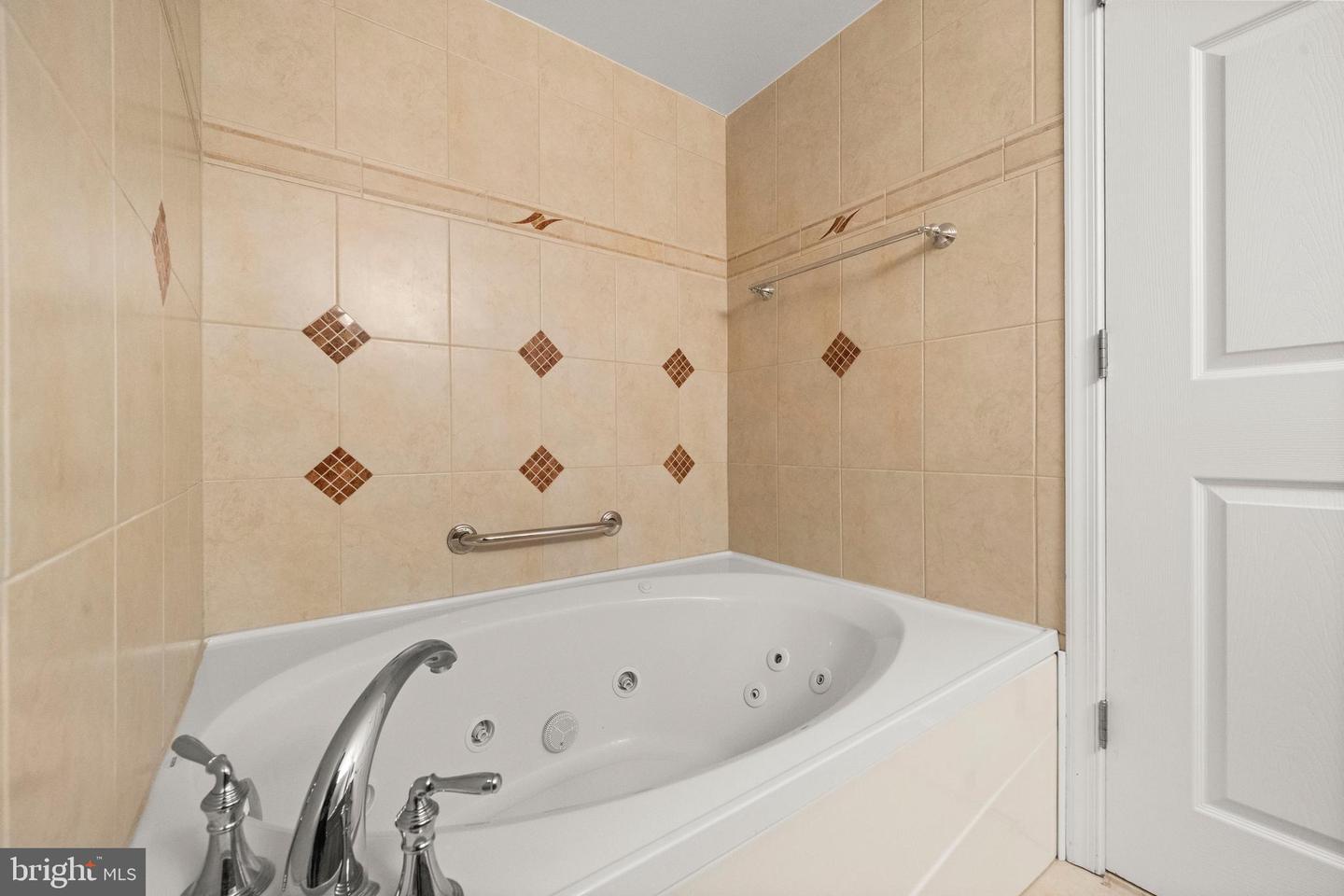 2121 JAMIESON AVE #609, ALEXANDRIA, Virginia 22314, 2 Bedrooms Bedrooms, ,2 BathroomsBathrooms,Residential,For sale,2121 JAMIESON AVE #609,VAAX2050628 MLS # VAAX2050628 2121 JAMIESON AVE #609, ALEXANDRIA, Virginia 22314, 2 Bedrooms Bedrooms, ,2 BathroomsBathrooms,Residential,For sale,2121 JAMIESON AVE #609,VAAX2050628 MLS # VAAX2050628