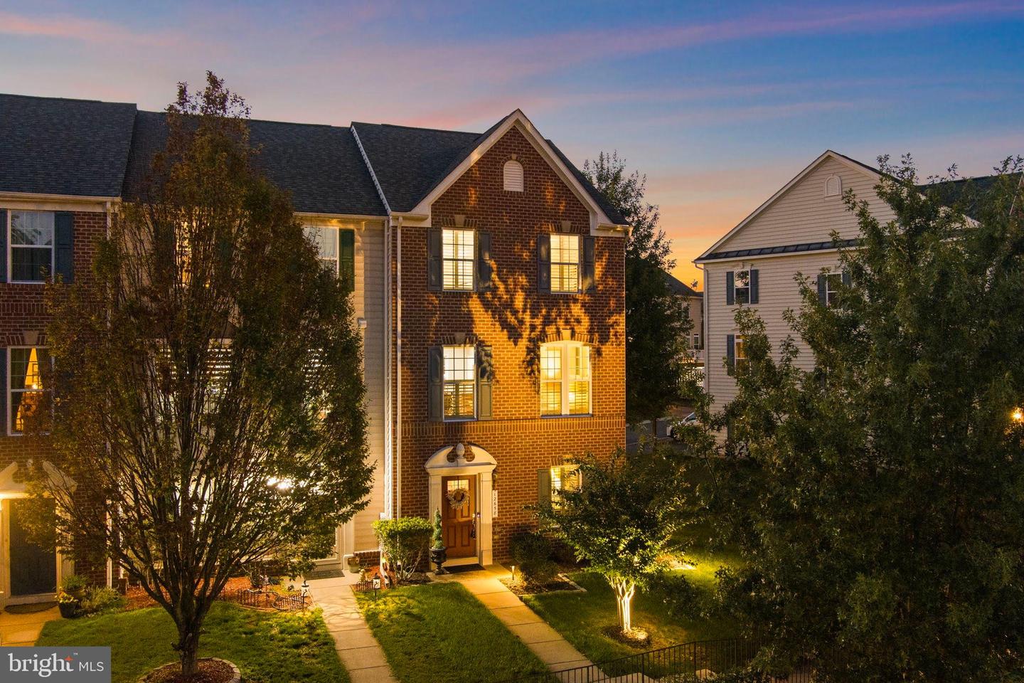 12658 STONE LINED CIR, WOODBRIDGE, Virginia 22192, 3 Bedrooms Bedrooms, ,2 BathroomsBathrooms,Residential,For sale,12658 STONE LINED CIR,VAPW2105754 MLS # VAPW2105754