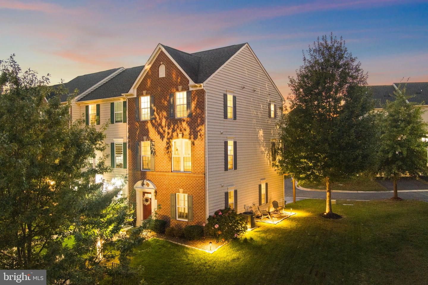 12658 STONE LINED CIR, WOODBRIDGE, Virginia 22192, 3 Bedrooms Bedrooms, ,2 BathroomsBathrooms,Residential,For sale,12658 STONE LINED CIR,VAPW2105754 MLS # VAPW2105754