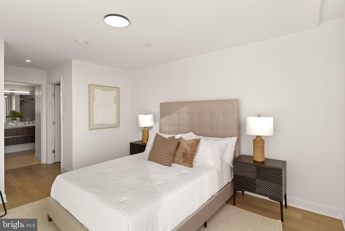 37 L ST SE #1102, WASHINGTON, District Of Columbia 20003, 2 Bedrooms Bedrooms, ,2 BathroomsBathrooms,Residential,For sale,37 L ST SE #1102,DCDC2226502 MLS # DCDC2226502