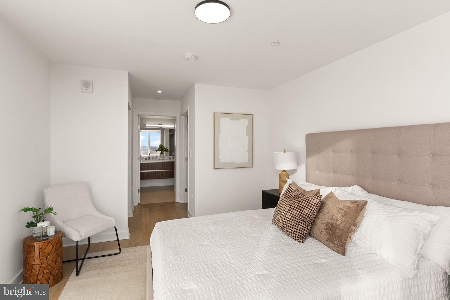 37 L ST SE #1102, WASHINGTON, District Of Columbia 20003, 2 Bedrooms Bedrooms, ,2 BathroomsBathrooms,Residential,For sale,37 L ST SE #1102,DCDC2226502 MLS # DCDC2226502