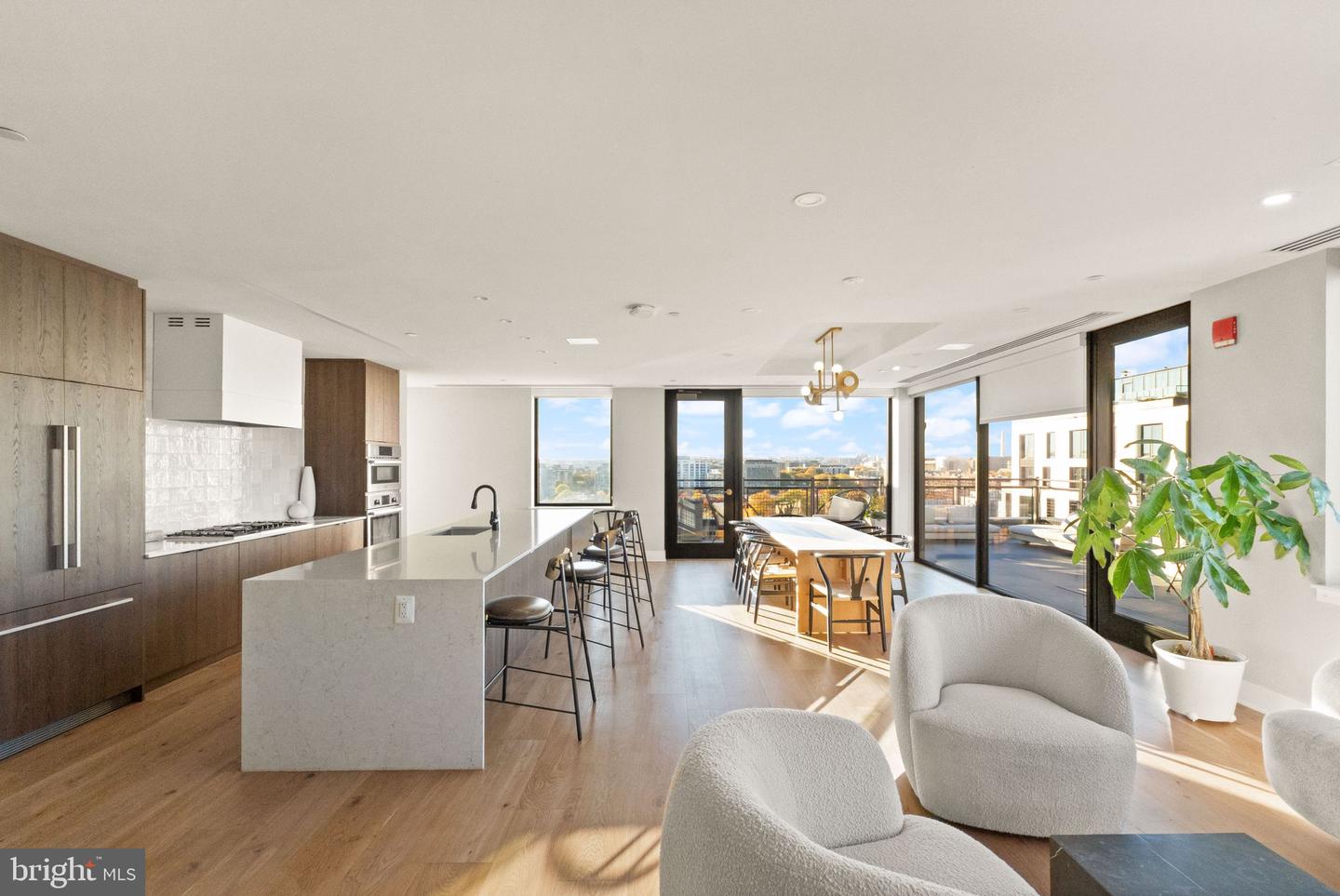37 L ST SE #1102, WASHINGTON, District Of Columbia 20003, 2 Bedrooms Bedrooms, ,2 BathroomsBathrooms,Residential,For sale,37 L ST SE #1102,DCDC2226502 MLS # DCDC2226502