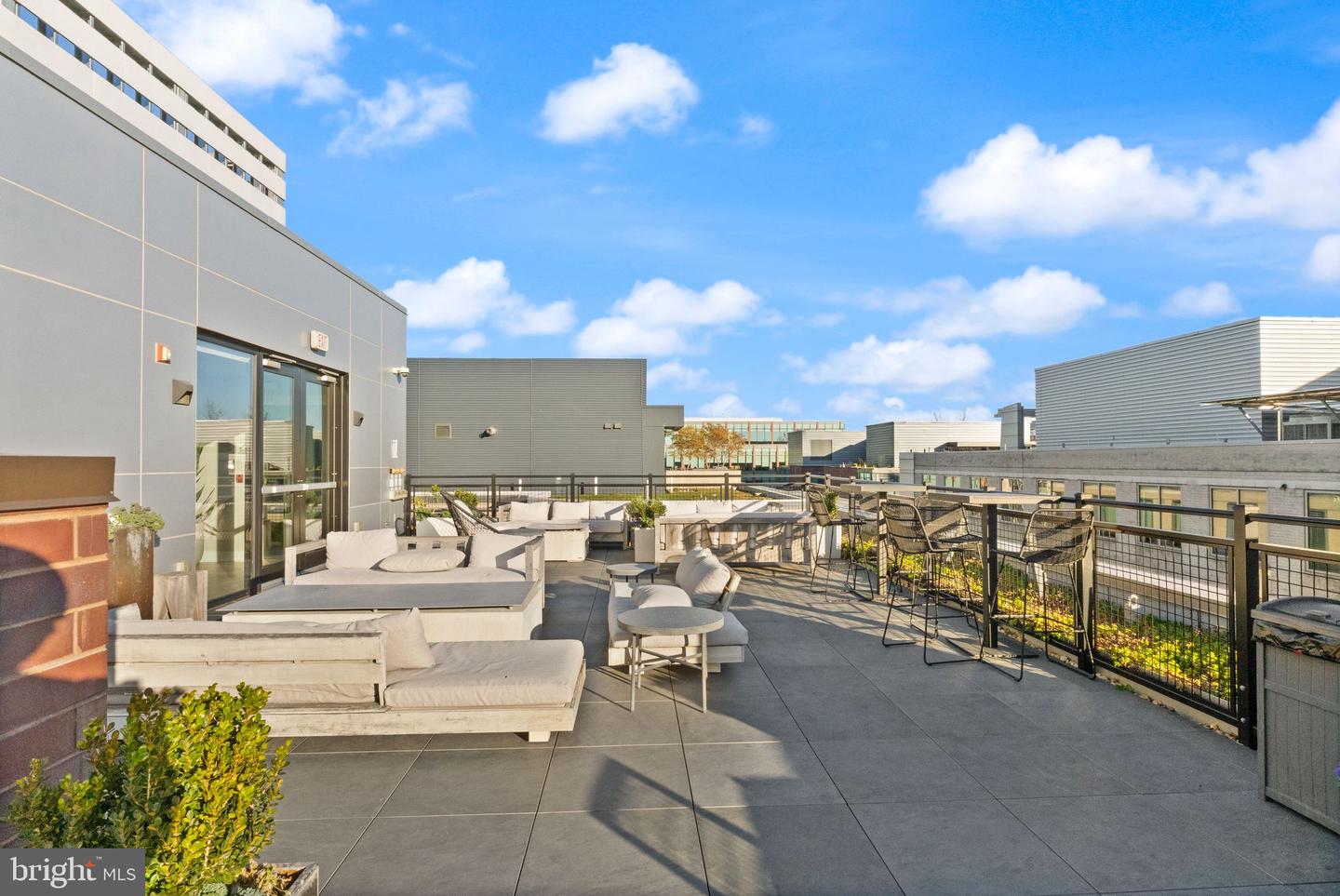 37 L ST SE #1102, WASHINGTON, District Of Columbia 20003, 2 Bedrooms Bedrooms, ,2 BathroomsBathrooms,Residential,For sale,37 L ST SE #1102,DCDC2226502 MLS # DCDC2226502