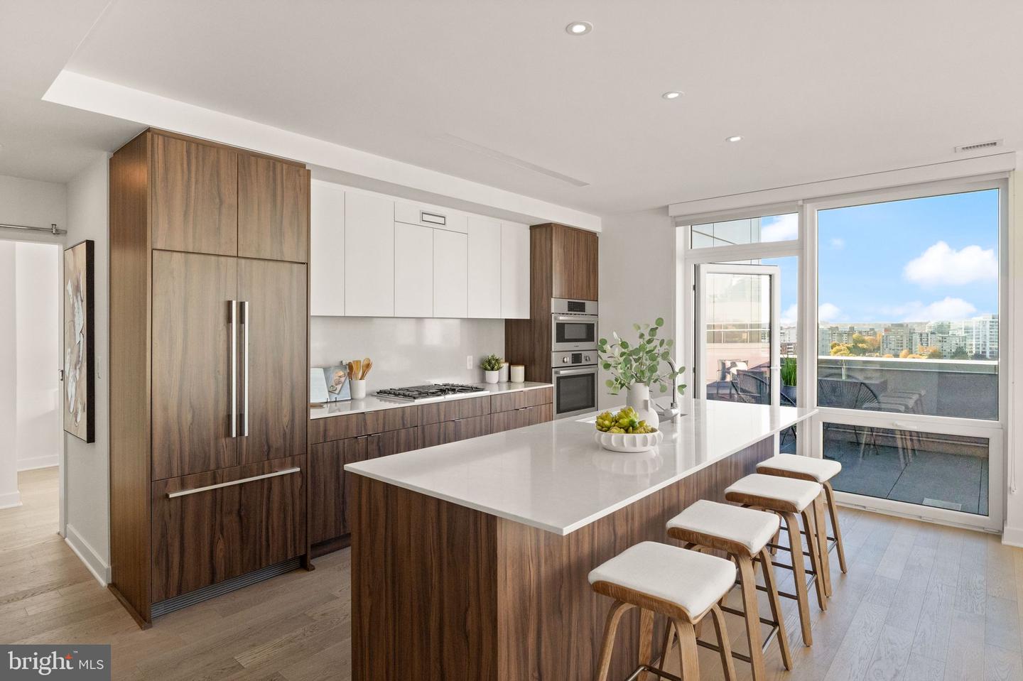 37 L ST SE #1102, WASHINGTON, District Of Columbia 20003, 2 Bedrooms Bedrooms, ,2 BathroomsBathrooms,Residential,For sale,37 L ST SE #1102,DCDC2226502 MLS # DCDC2226502