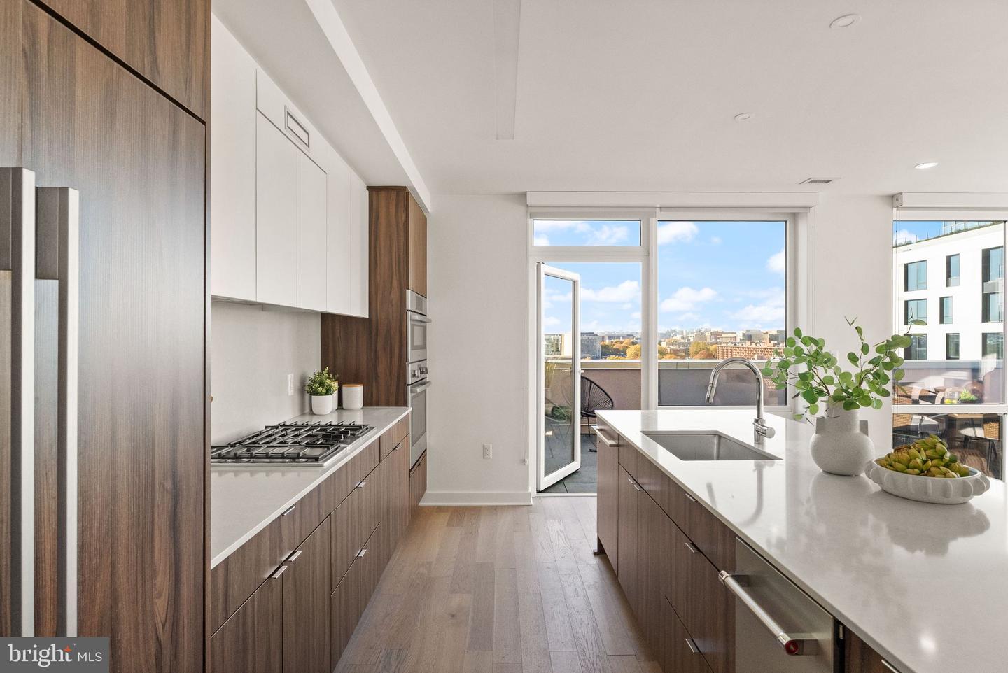 37 L ST SE #1102, WASHINGTON, District Of Columbia 20003, 2 Bedrooms Bedrooms, ,2 BathroomsBathrooms,Residential,For sale,37 L ST SE #1102,DCDC2226502 MLS # DCDC2226502