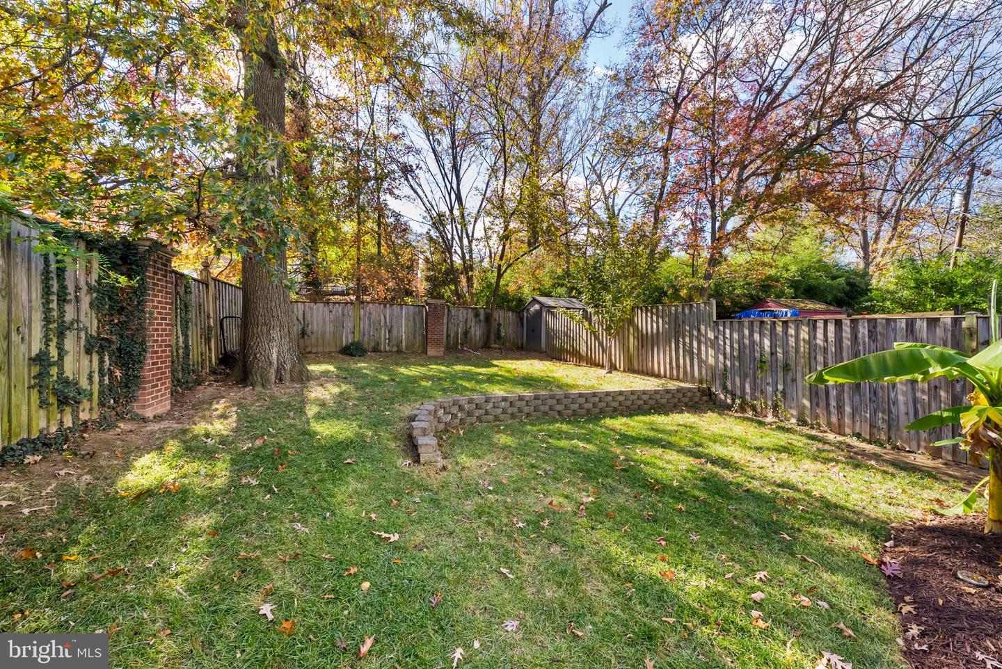 2101 FARRINGTON AVE, ALEXANDRIA, Virginia 22303, 2 Bedrooms Bedrooms, ,2 BathroomsBathrooms,Residential,For sale,2101 FARRINGTON AVE,VAFX2275030 MLS # VAFX2275030