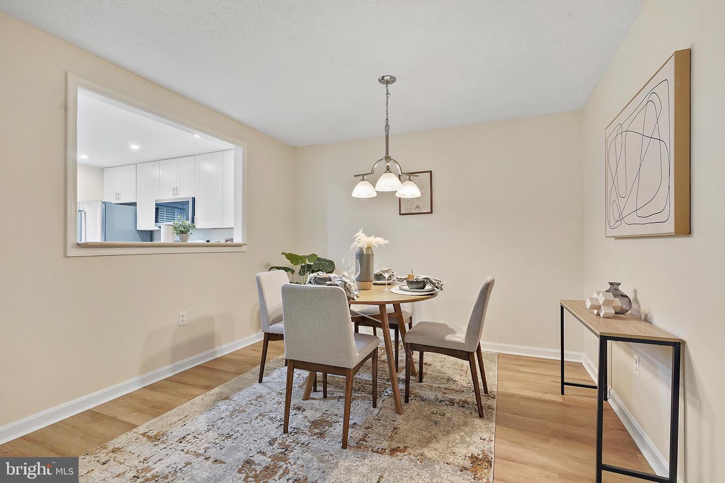 7772 WILLOW POINT DR #7772, FALLS CHURCH, Virginia 22042, 2 Bedrooms Bedrooms, 10 Rooms Rooms,2 BathroomsBathrooms,Residential,For sale,7772 WILLOW POINT DR #7772,VAFX2275298 MLS # VAFX2275298