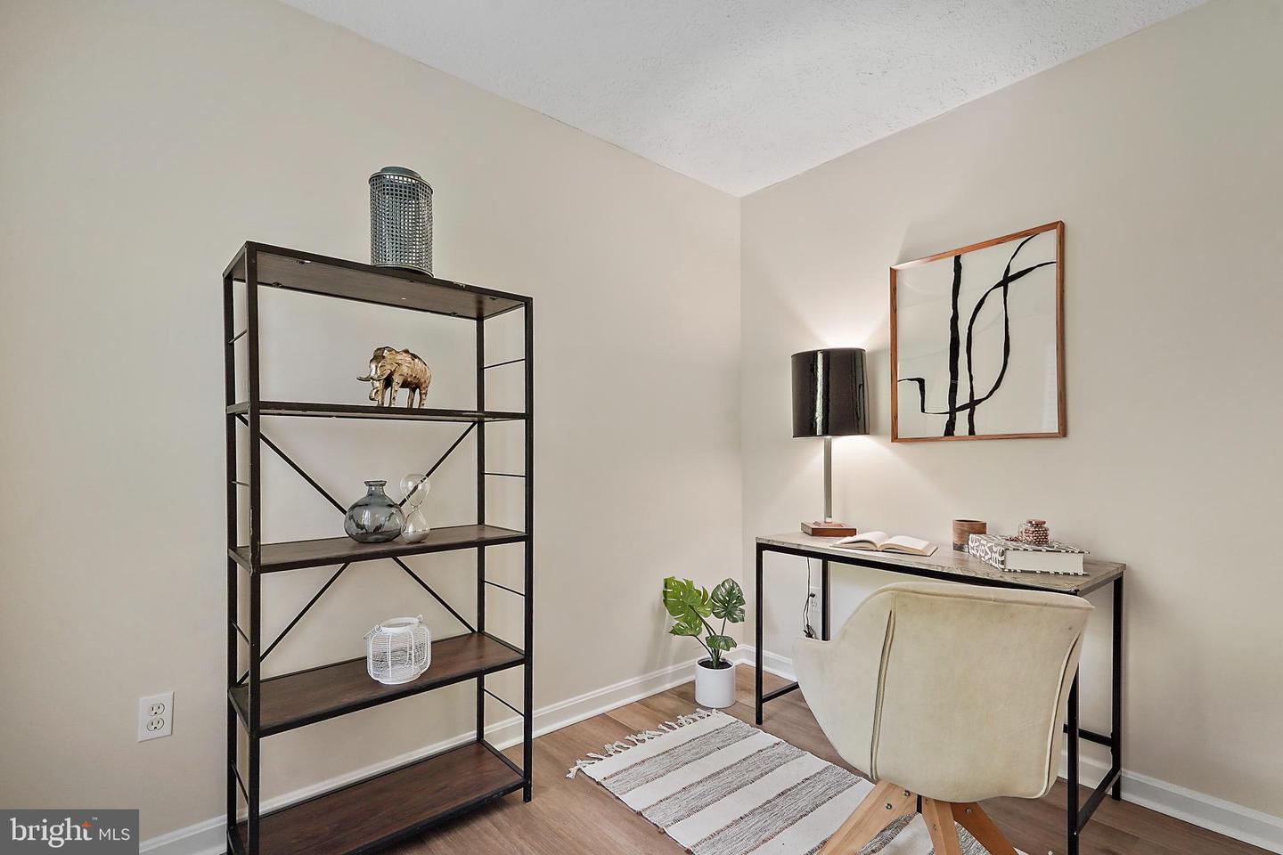 7772 WILLOW POINT DR #7772, FALLS CHURCH, Virginia 22042, 2 Bedrooms Bedrooms, 10 Rooms Rooms,2 BathroomsBathrooms,Residential,For sale,7772 WILLOW POINT DR #7772,VAFX2275298 MLS # VAFX2275298