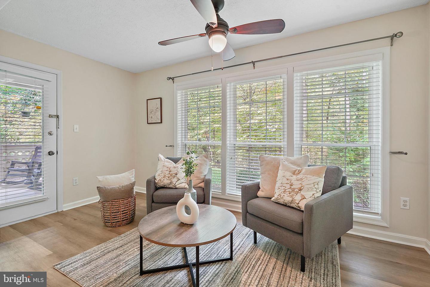 7772 WILLOW POINT DR #7772, FALLS CHURCH, Virginia 22042, 2 Bedrooms Bedrooms, 10 Rooms Rooms,2 BathroomsBathrooms,Residential,For sale,7772 WILLOW POINT DR #7772,VAFX2275298 MLS # VAFX2275298