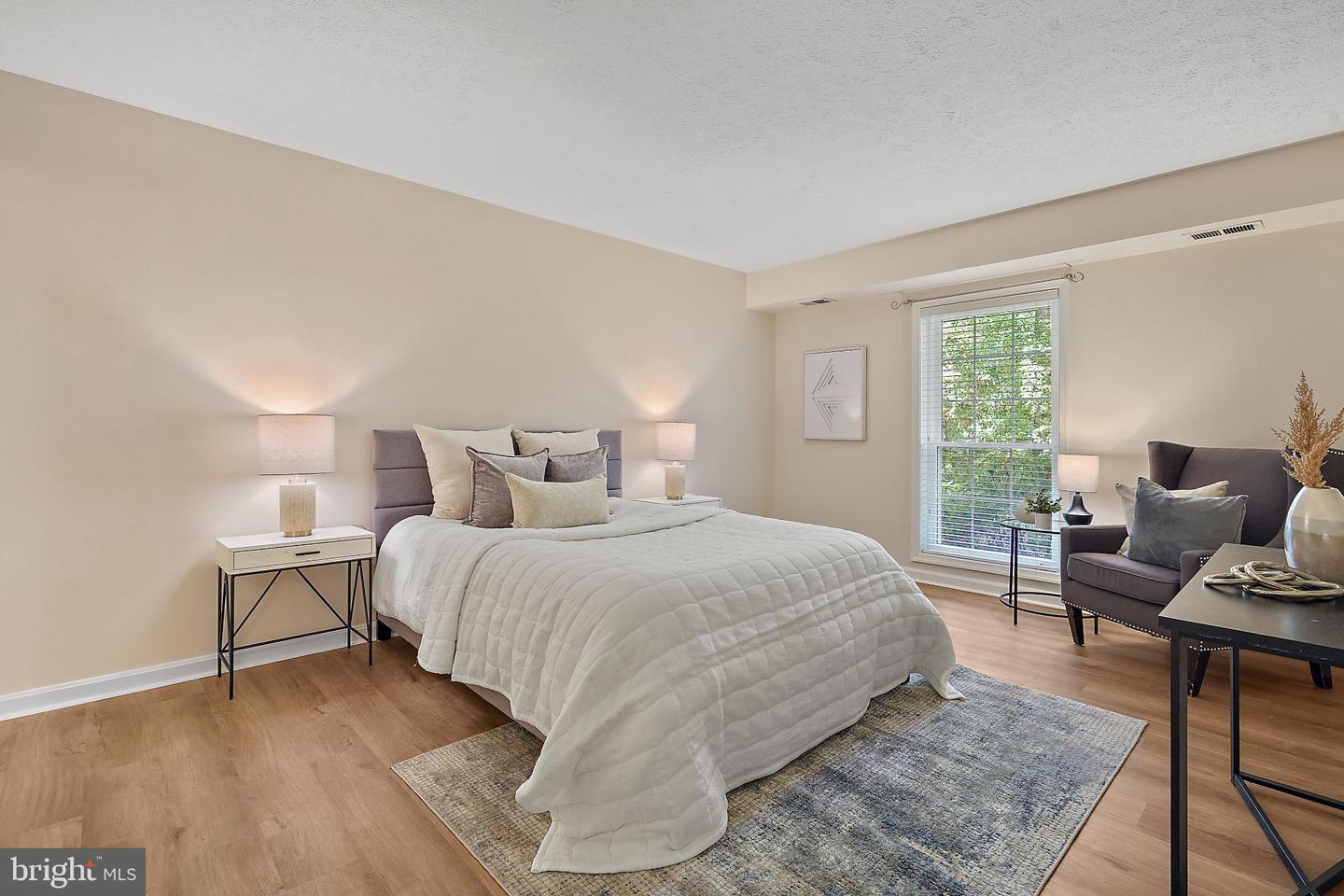 7772 WILLOW POINT DR #7772, FALLS CHURCH, Virginia 22042, 2 Bedrooms Bedrooms, 10 Rooms Rooms,2 BathroomsBathrooms,Residential,For sale,7772 WILLOW POINT DR #7772,VAFX2275298 MLS # VAFX2275298