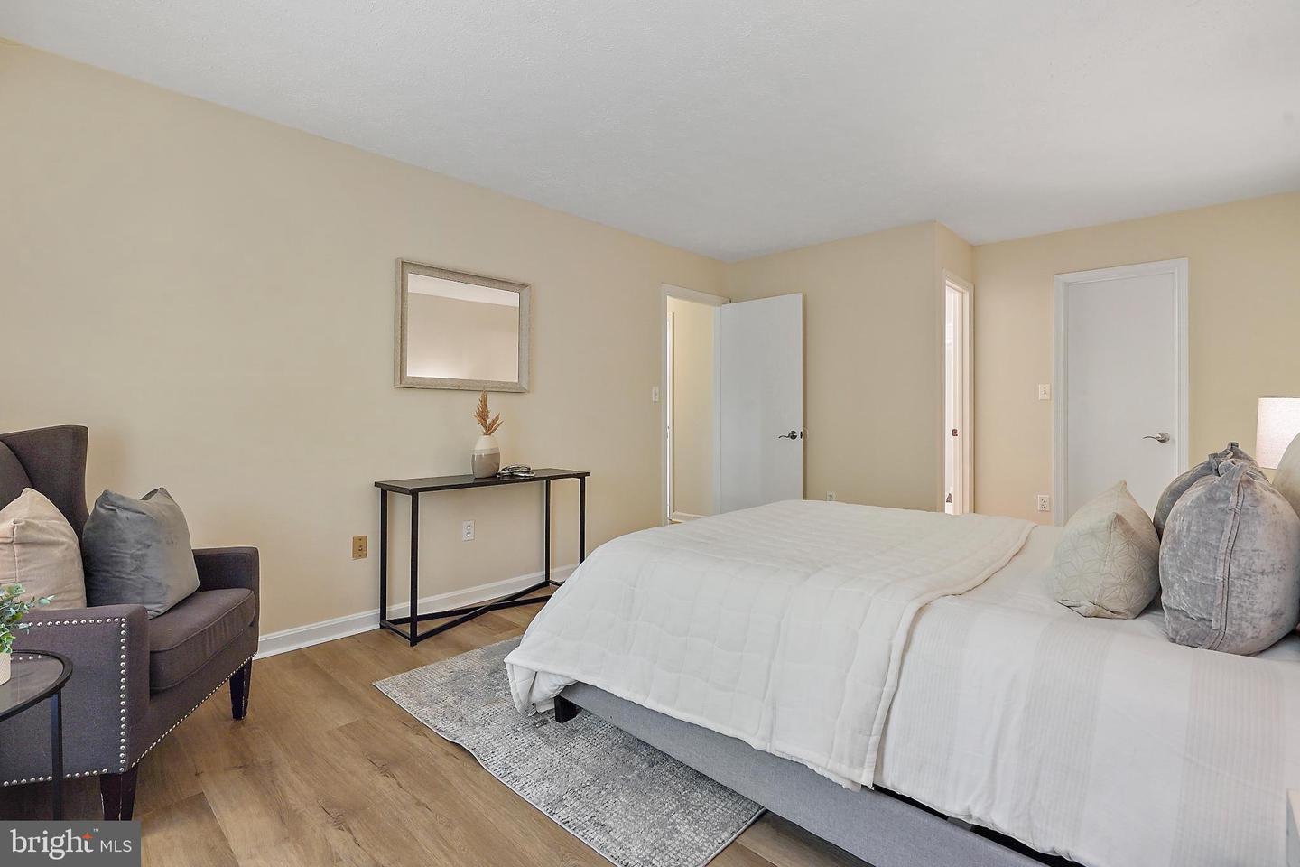 7772 WILLOW POINT DR #7772, FALLS CHURCH, Virginia 22042, 2 Bedrooms Bedrooms, 10 Rooms Rooms,2 BathroomsBathrooms,Residential,For sale,7772 WILLOW POINT DR #7772,VAFX2275298 MLS # VAFX2275298