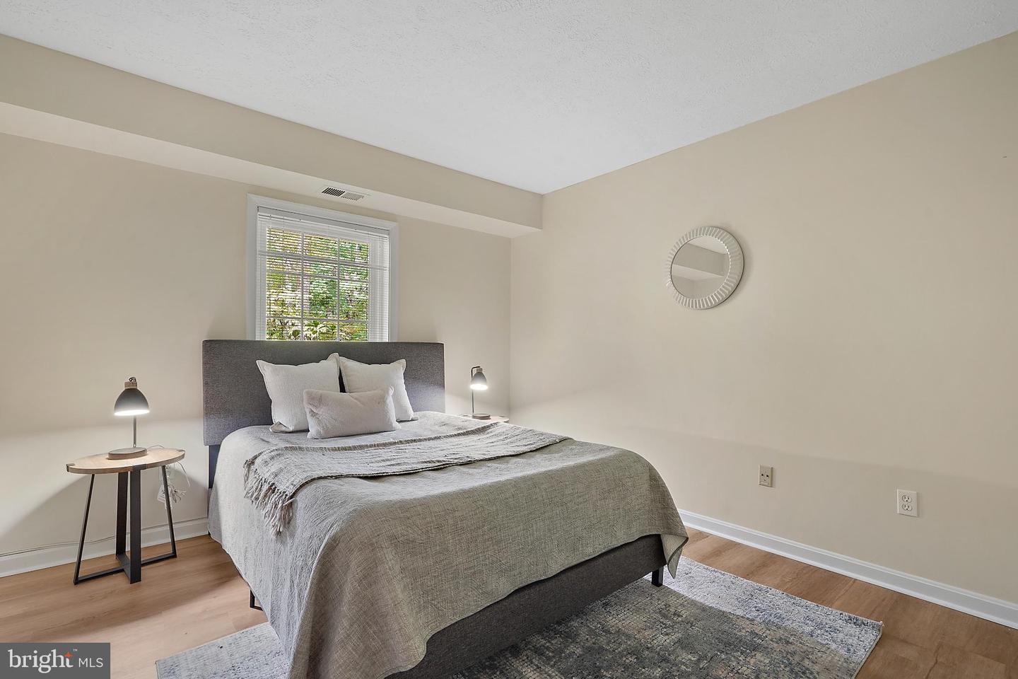 7772 WILLOW POINT DR #7772, FALLS CHURCH, Virginia 22042, 2 Bedrooms Bedrooms, 10 Rooms Rooms,2 BathroomsBathrooms,Residential,For sale,7772 WILLOW POINT DR #7772,VAFX2275298 MLS # VAFX2275298