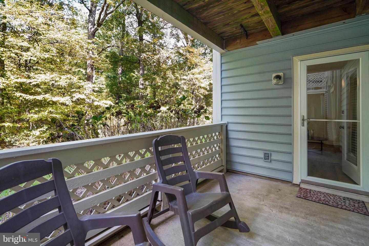 7772 WILLOW POINT DR #7772, FALLS CHURCH, Virginia 22042, 2 Bedrooms Bedrooms, 10 Rooms Rooms,2 BathroomsBathrooms,Residential,For sale,7772 WILLOW POINT DR #7772,VAFX2275298 MLS # VAFX2275298