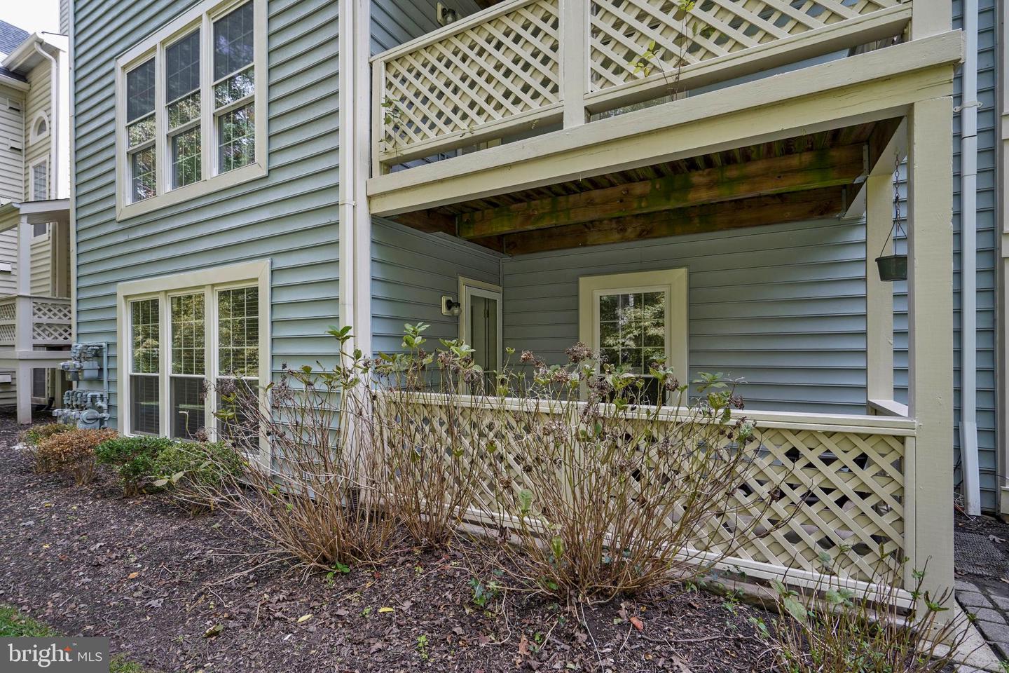 7772 WILLOW POINT DR #7772, FALLS CHURCH, Virginia 22042, 2 Bedrooms Bedrooms, 10 Rooms Rooms,2 BathroomsBathrooms,Residential,For sale,7772 WILLOW POINT DR #7772,VAFX2275298 MLS # VAFX2275298