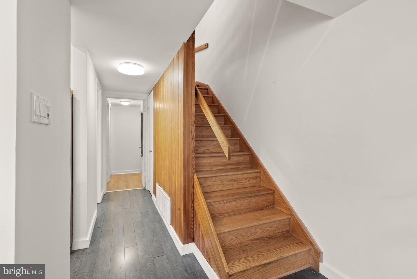 11577 MAPLE RIDGE RD, RESTON, Virginia 20190, 3 Bedrooms Bedrooms, ,2 BathroomsBathrooms,Residential,For sale,11577 MAPLE RIDGE RD,VAFX2275676 MLS # VAFX2275676 11577 MAPLE RIDGE RD, RESTON, Virginia 20190, 3 Bedrooms Bedrooms, ,2 BathroomsBathrooms,Residential,For sale,11577 MAPLE RIDGE RD,VAFX2275676 MLS # VAFX2275676