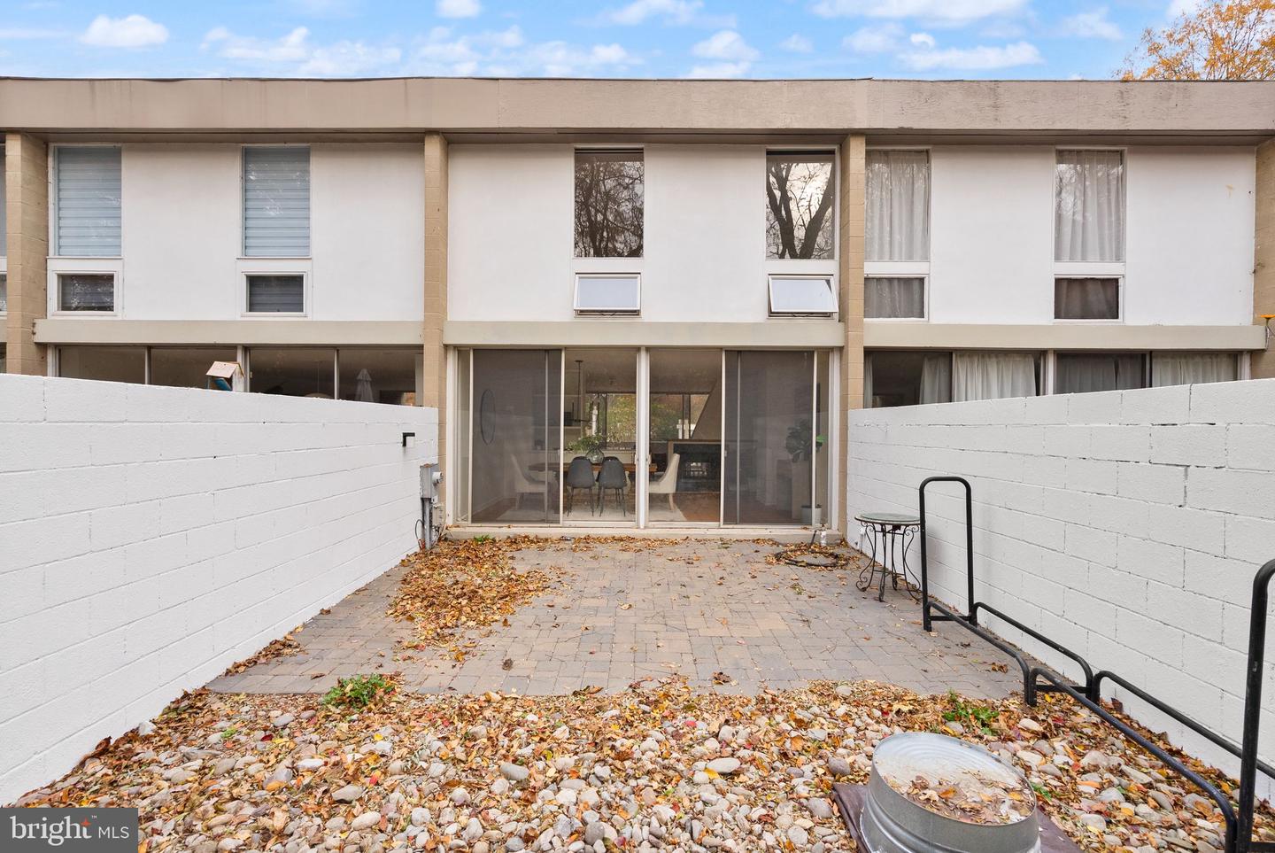 11577 MAPLE RIDGE RD, RESTON, Virginia 20190, 3 Bedrooms Bedrooms, ,2 BathroomsBathrooms,Residential,For sale,11577 MAPLE RIDGE RD,VAFX2275676 MLS # VAFX2275676 11577 MAPLE RIDGE RD, RESTON, Virginia 20190, 3 Bedrooms Bedrooms, ,2 BathroomsBathrooms,Residential,For sale,11577 MAPLE RIDGE RD,VAFX2275676 MLS # VAFX2275676