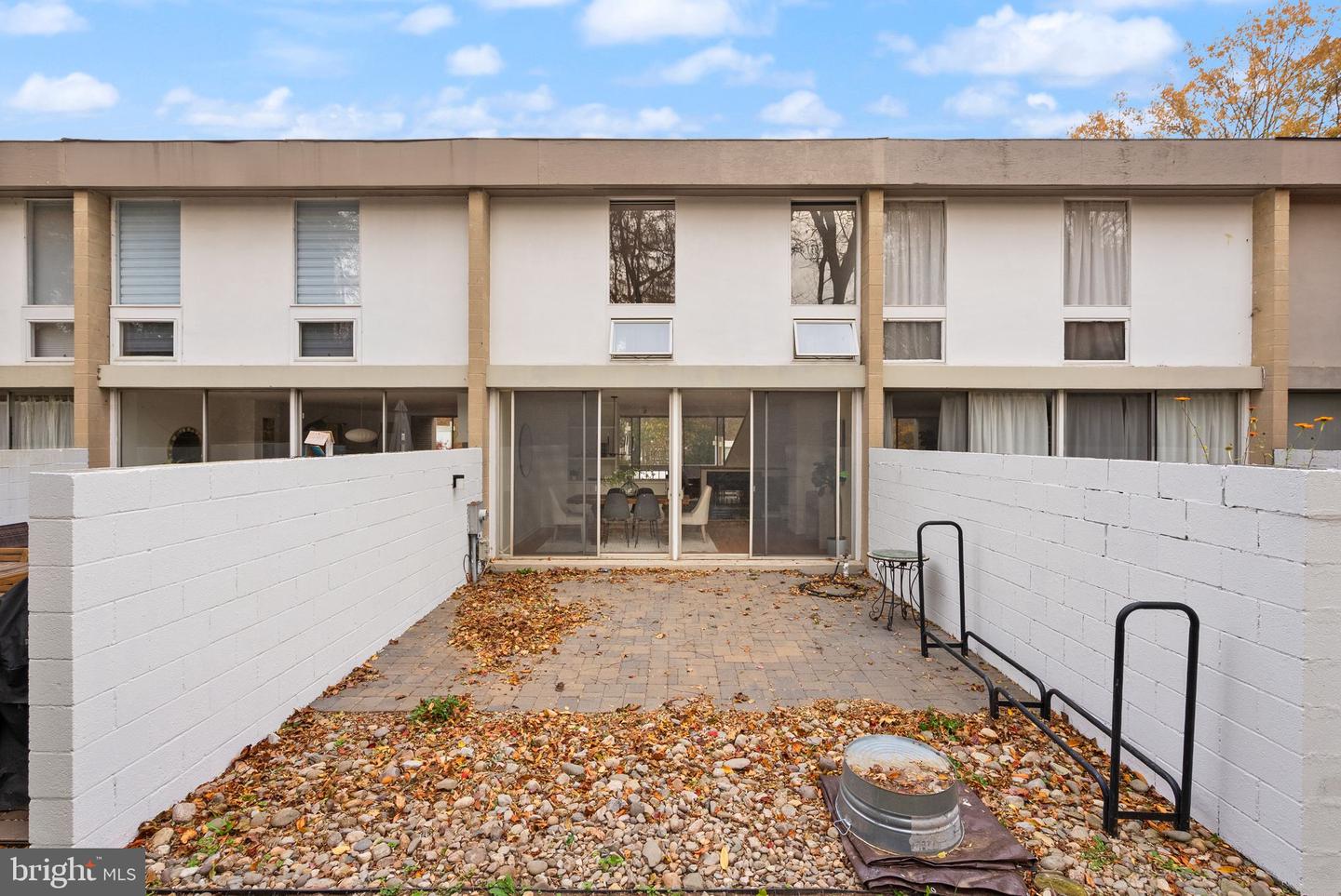 11577 MAPLE RIDGE RD, RESTON, Virginia 20190, 3 Bedrooms Bedrooms, ,2 BathroomsBathrooms,Residential,For sale,11577 MAPLE RIDGE RD,VAFX2275676 MLS # VAFX2275676 11577 MAPLE RIDGE RD, RESTON, Virginia 20190, 3 Bedrooms Bedrooms, ,2 BathroomsBathrooms,Residential,For sale,11577 MAPLE RIDGE RD,VAFX2275676 MLS # VAFX2275676