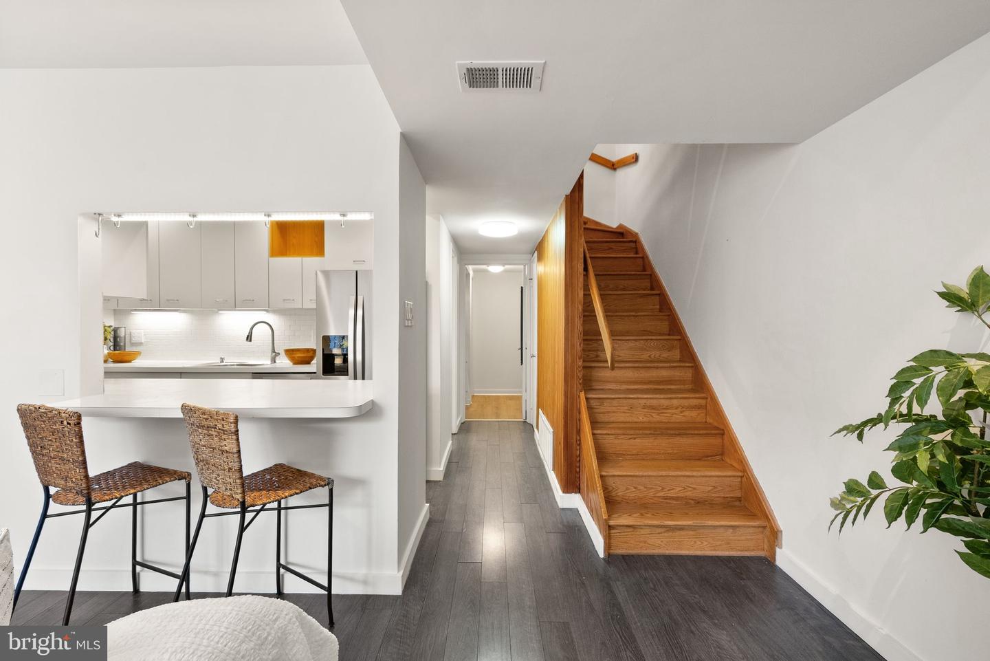 11577 MAPLE RIDGE RD, RESTON, Virginia 20190, 3 Bedrooms Bedrooms, ,2 BathroomsBathrooms,Residential,For sale,11577 MAPLE RIDGE RD,VAFX2275676 MLS # VAFX2275676 11577 MAPLE RIDGE RD, RESTON, Virginia 20190, 3 Bedrooms Bedrooms, ,2 BathroomsBathrooms,Residential,For sale,11577 MAPLE RIDGE RD,VAFX2275676 MLS # VAFX2275676