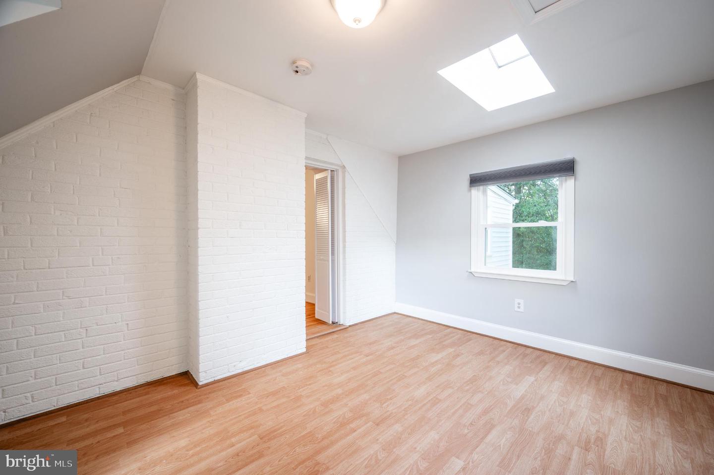 6329 NICHOLSON ST, FALLS CHURCH, Virginia 22044, 4 Bedrooms Bedrooms, 8 Rooms Rooms,3 BathroomsBathrooms,Residential,For sale,6329 NICHOLSON ST,VAFX2275766 MLS # VAFX2275766