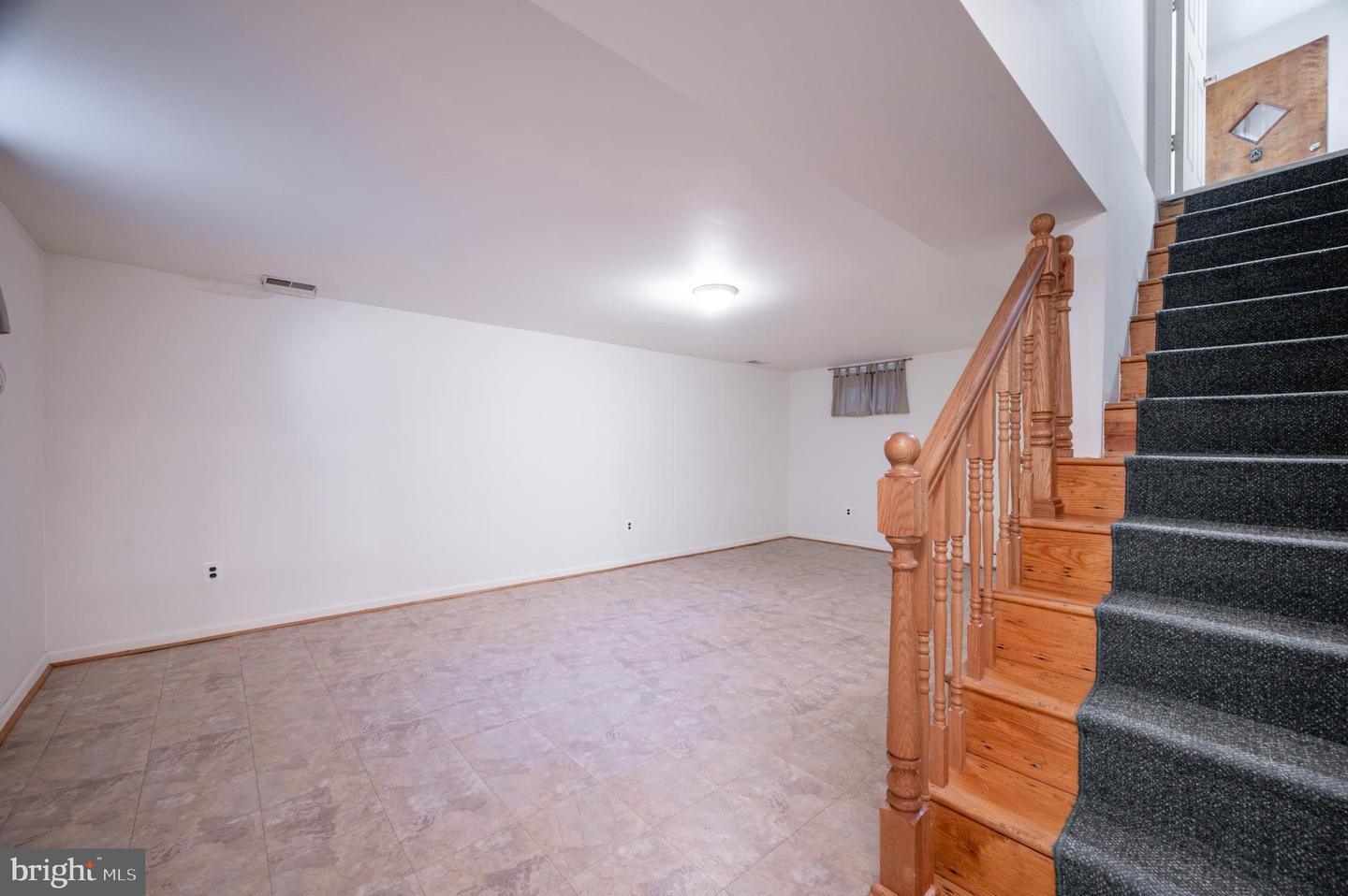 6329 NICHOLSON ST, FALLS CHURCH, Virginia 22044, 4 Bedrooms Bedrooms, 8 Rooms Rooms,3 BathroomsBathrooms,Residential,For sale,6329 NICHOLSON ST,VAFX2275766 MLS # VAFX2275766