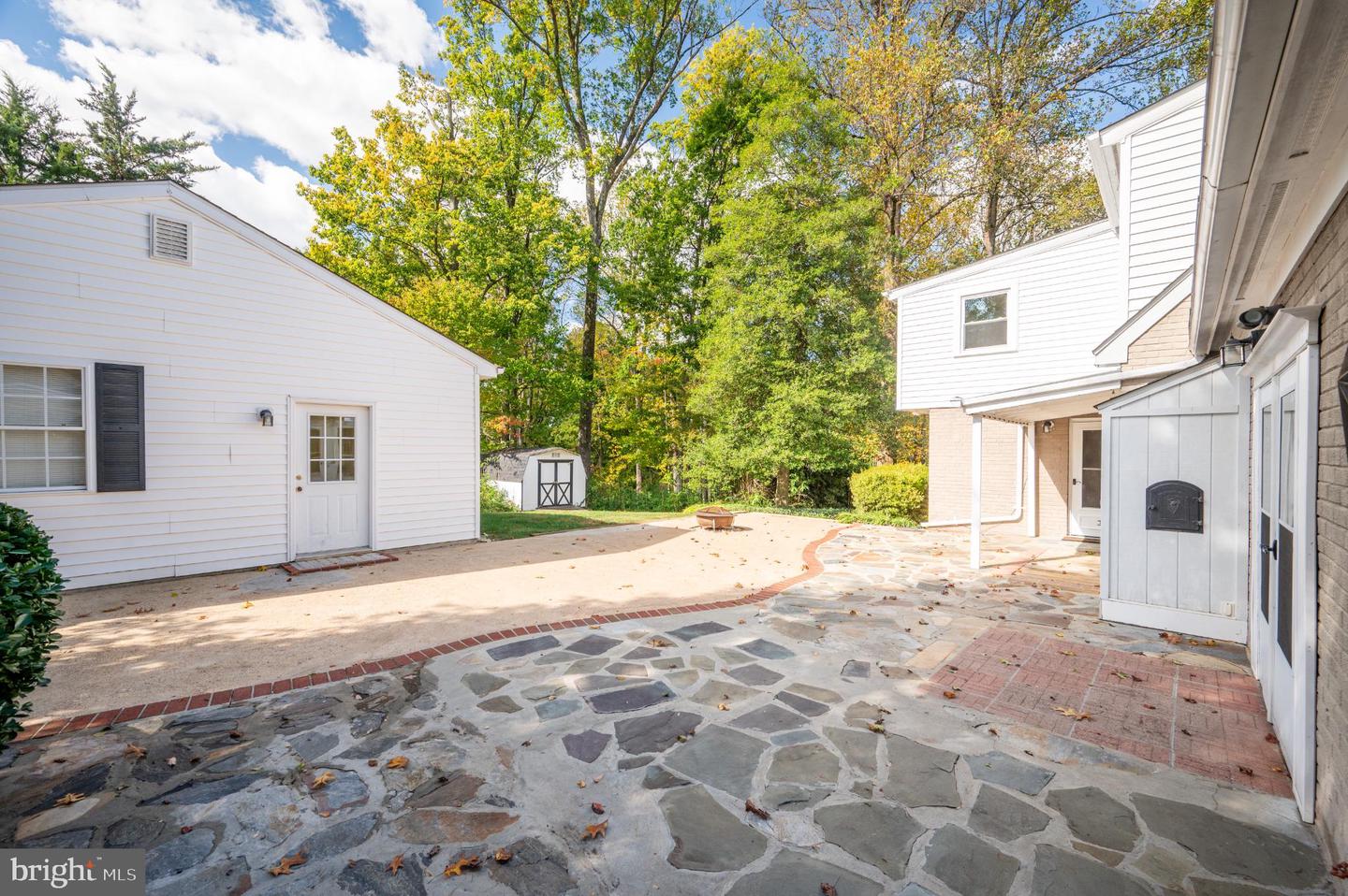 6329 NICHOLSON ST, FALLS CHURCH, Virginia 22044, 4 Bedrooms Bedrooms, 8 Rooms Rooms,3 BathroomsBathrooms,Residential,For sale,6329 NICHOLSON ST,VAFX2275766 MLS # VAFX2275766