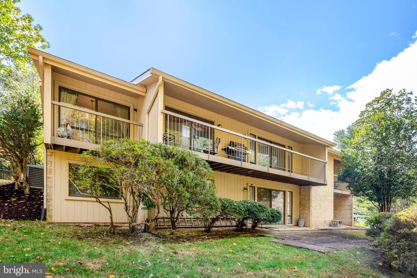 9118 CRICKLEWOOD CT, VIENNA, Virginia 22182, 5 Bedrooms Bedrooms, ,3 BathroomsBathrooms,Residential,For sale,9118 CRICKLEWOOD CT,VAFX2276110 MLS # VAFX2276110