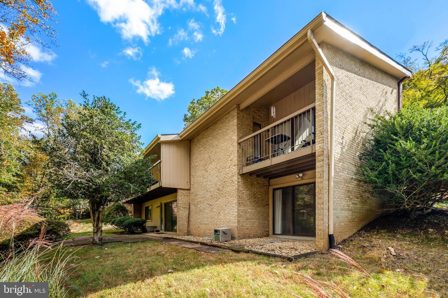 9118 CRICKLEWOOD CT, VIENNA, Virginia 22182, 5 Bedrooms Bedrooms, ,3 BathroomsBathrooms,Residential,For sale,9118 CRICKLEWOOD CT,VAFX2276110 MLS # VAFX2276110