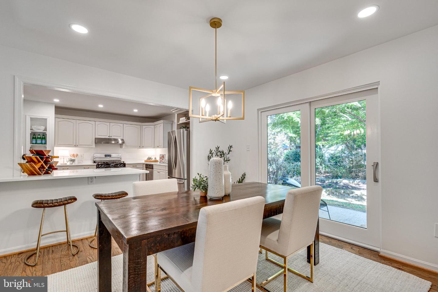 9896 BECKET CT, FAIRFAX, Virginia 22032, 4 Bedrooms Bedrooms, 16 Rooms Rooms,3 BathroomsBathrooms,Residential,For sale,9896 BECKET CT,VAFX2276112 MLS # VAFX2276112