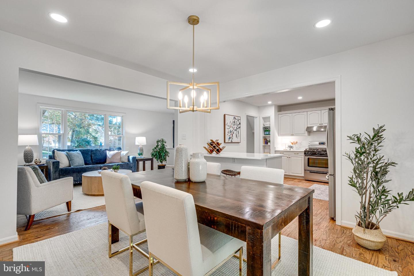 9896 BECKET CT, FAIRFAX, Virginia 22032, 4 Bedrooms Bedrooms, 16 Rooms Rooms,3 BathroomsBathrooms,Residential,For sale,9896 BECKET CT,VAFX2276112 MLS # VAFX2276112