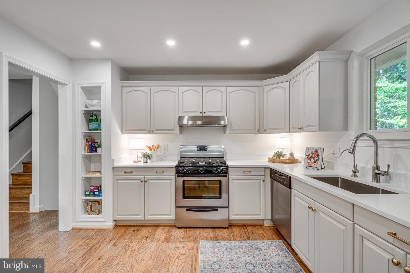 9896 BECKET CT, FAIRFAX, Virginia 22032, 4 Bedrooms Bedrooms, 16 Rooms Rooms,3 BathroomsBathrooms,Residential,For sale,9896 BECKET CT,VAFX2276112 MLS # VAFX2276112