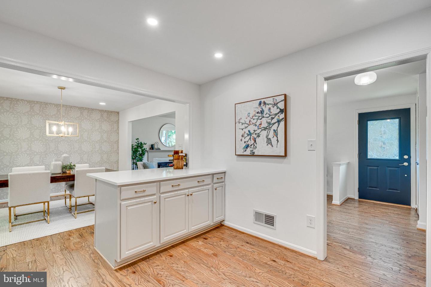 9896 BECKET CT, FAIRFAX, Virginia 22032, 4 Bedrooms Bedrooms, 16 Rooms Rooms,3 BathroomsBathrooms,Residential,For sale,9896 BECKET CT,VAFX2276112 MLS # VAFX2276112