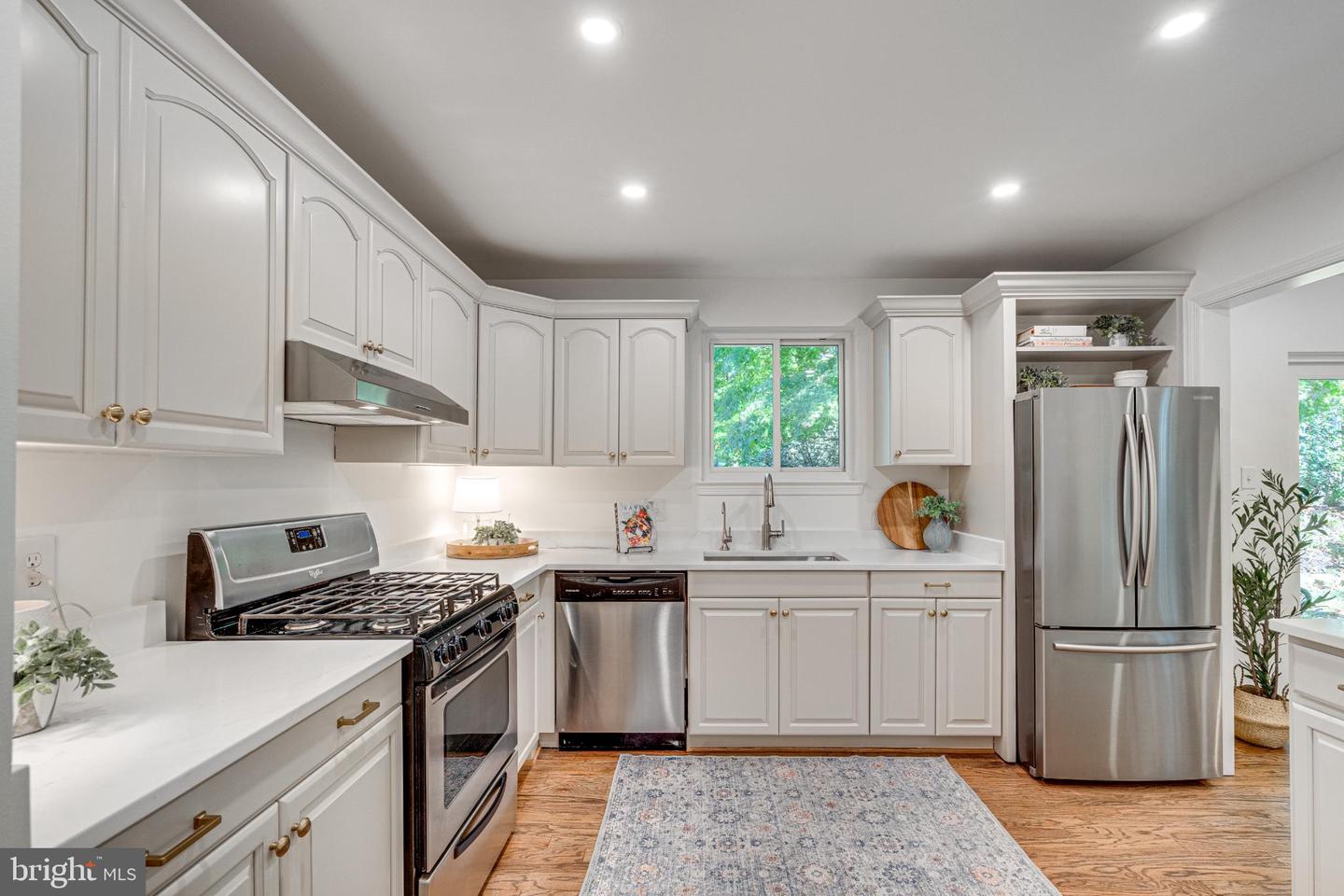 9896 BECKET CT, FAIRFAX, Virginia 22032, 4 Bedrooms Bedrooms, 16 Rooms Rooms,3 BathroomsBathrooms,Residential,For sale,9896 BECKET CT,VAFX2276112 MLS # VAFX2276112